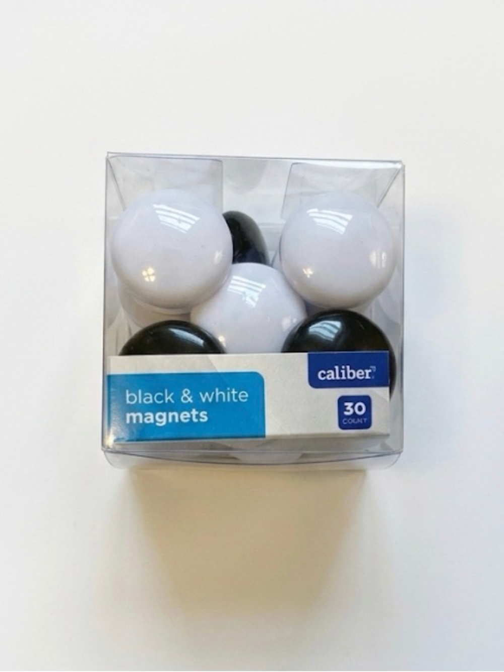 Caliber Black & White Round Magnets - 30 Count